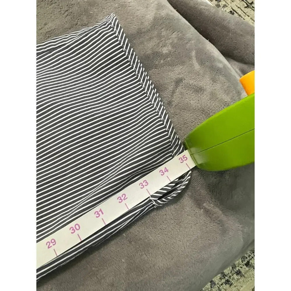 Lane Bryant The Allie SZ 18 Pants Pinstripe Capris Crop Ankle Blue/Gray & White - Picture 7 of 8